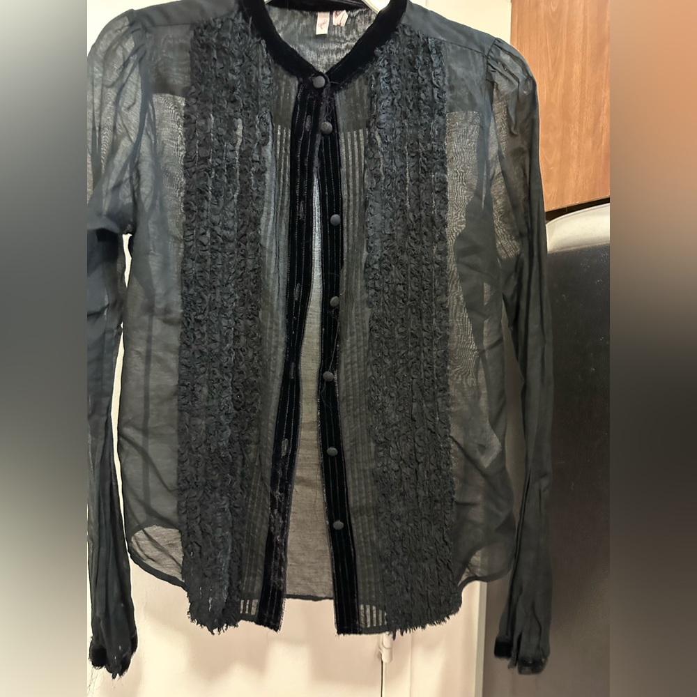 Women shirt